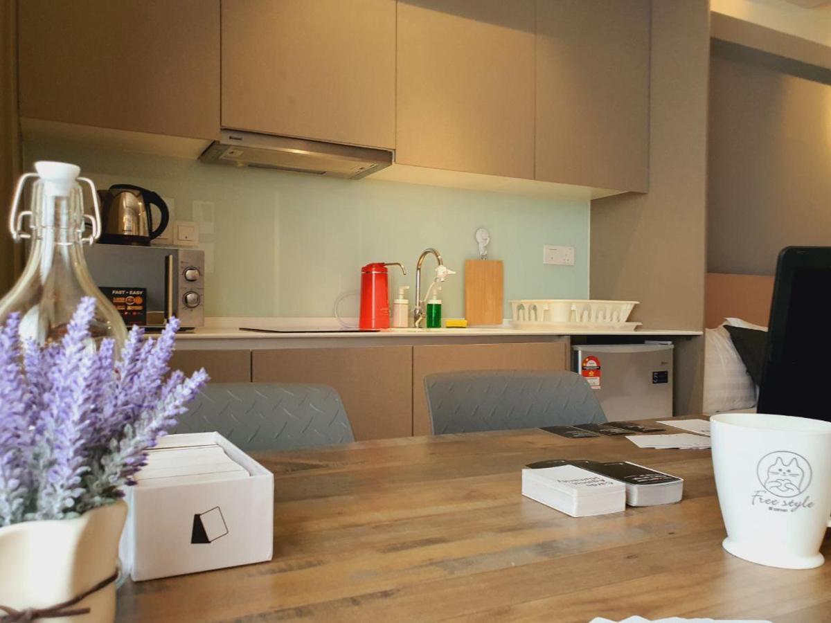 The Perfect Getaway @ Tamarind Suites, Netflix 300Mbps ไซเบอร์จายา ภายนอก รูปภาพ