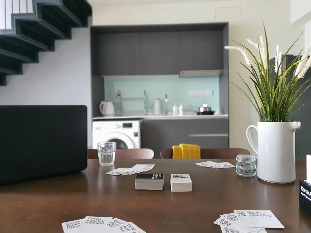 The Perfect Getaway @ Tamarind Suites, Netflix 300Mbps ไซเบอร์จายา ภายนอก รูปภาพ