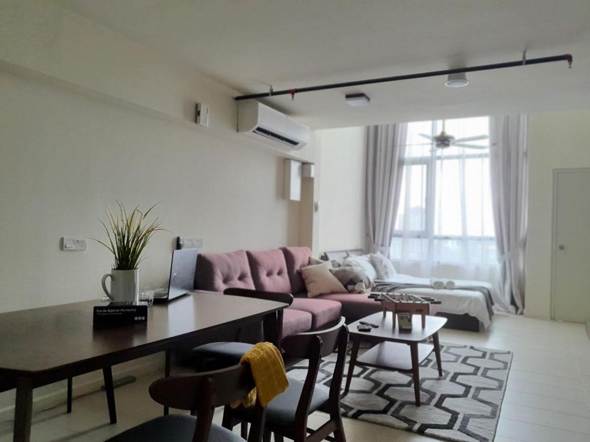 The Perfect Getaway @ Tamarind Suites, Netflix 300Mbps ไซเบอร์จายา ภายนอก รูปภาพ