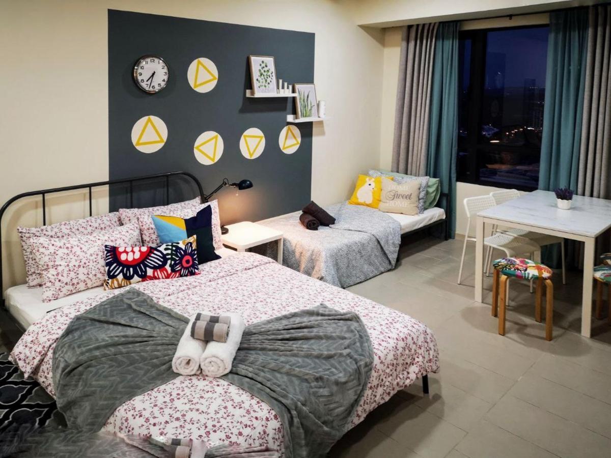 The Perfect Getaway @ Tamarind Suites, Netflix 300Mbps ไซเบอร์จายา ภายนอก รูปภาพ